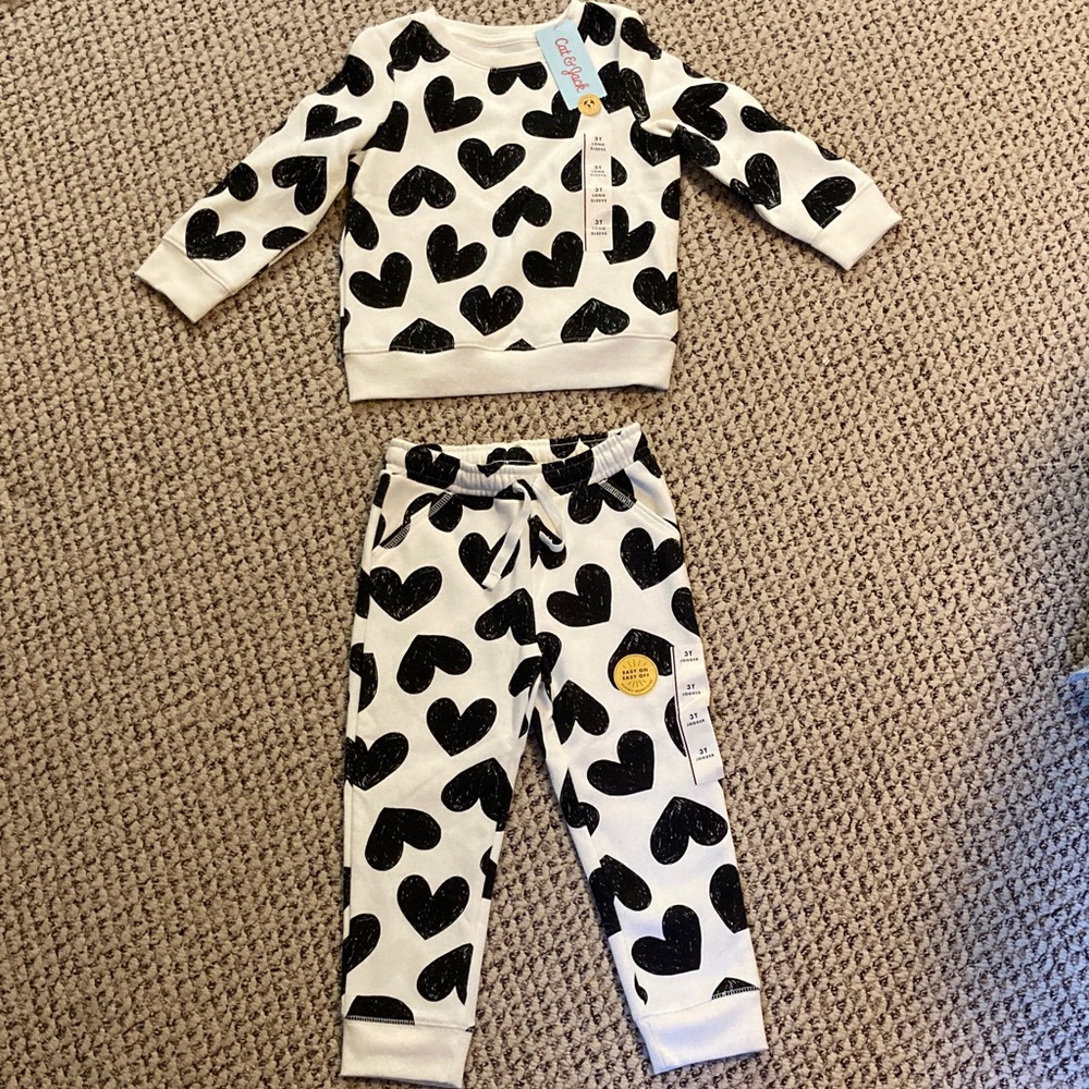 Cat & Jack White and Black Heart Jogger Set